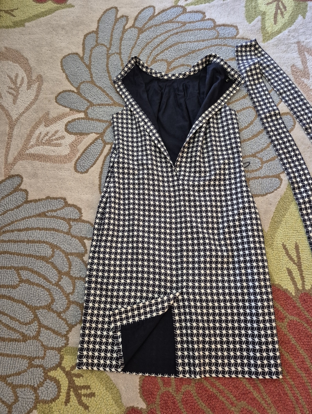 Talbots 45% Silk Belted Sleeveless Dress Womens Size 10, Dark Navy And White - Picture 10 of 11
